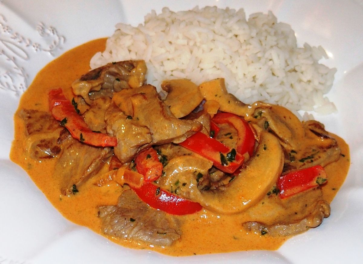 Emincé de boeuf Stroganov