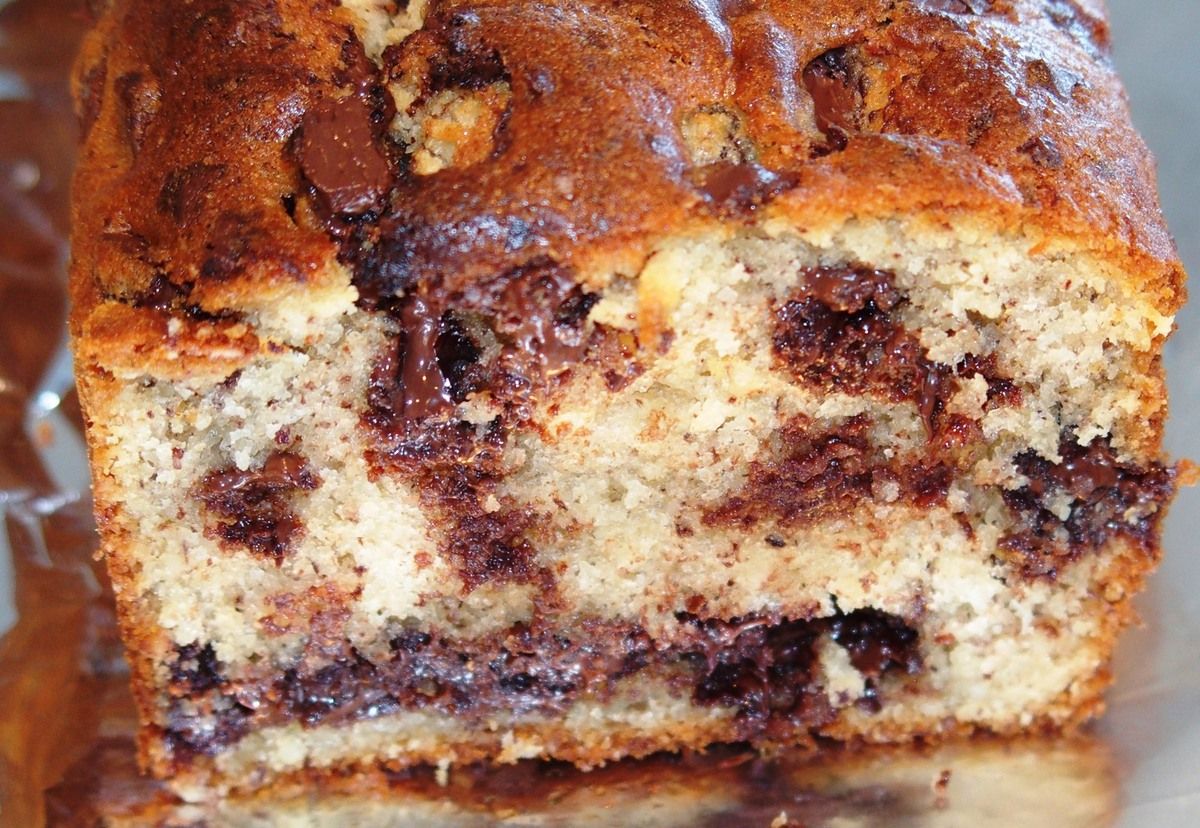 Cake tyrolien aux noisettes et pépites de chocolat