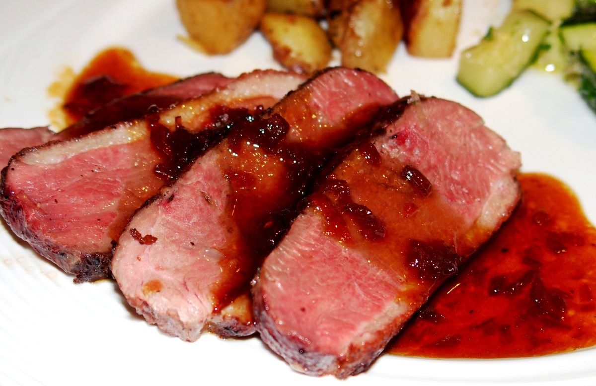 Magrets de canard sauce au vinaigre de framboise