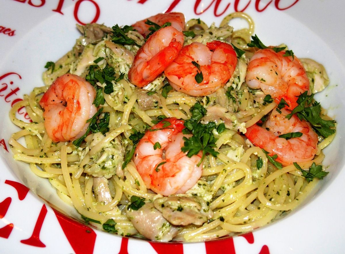 Pâtes au poulet et aux crevettes