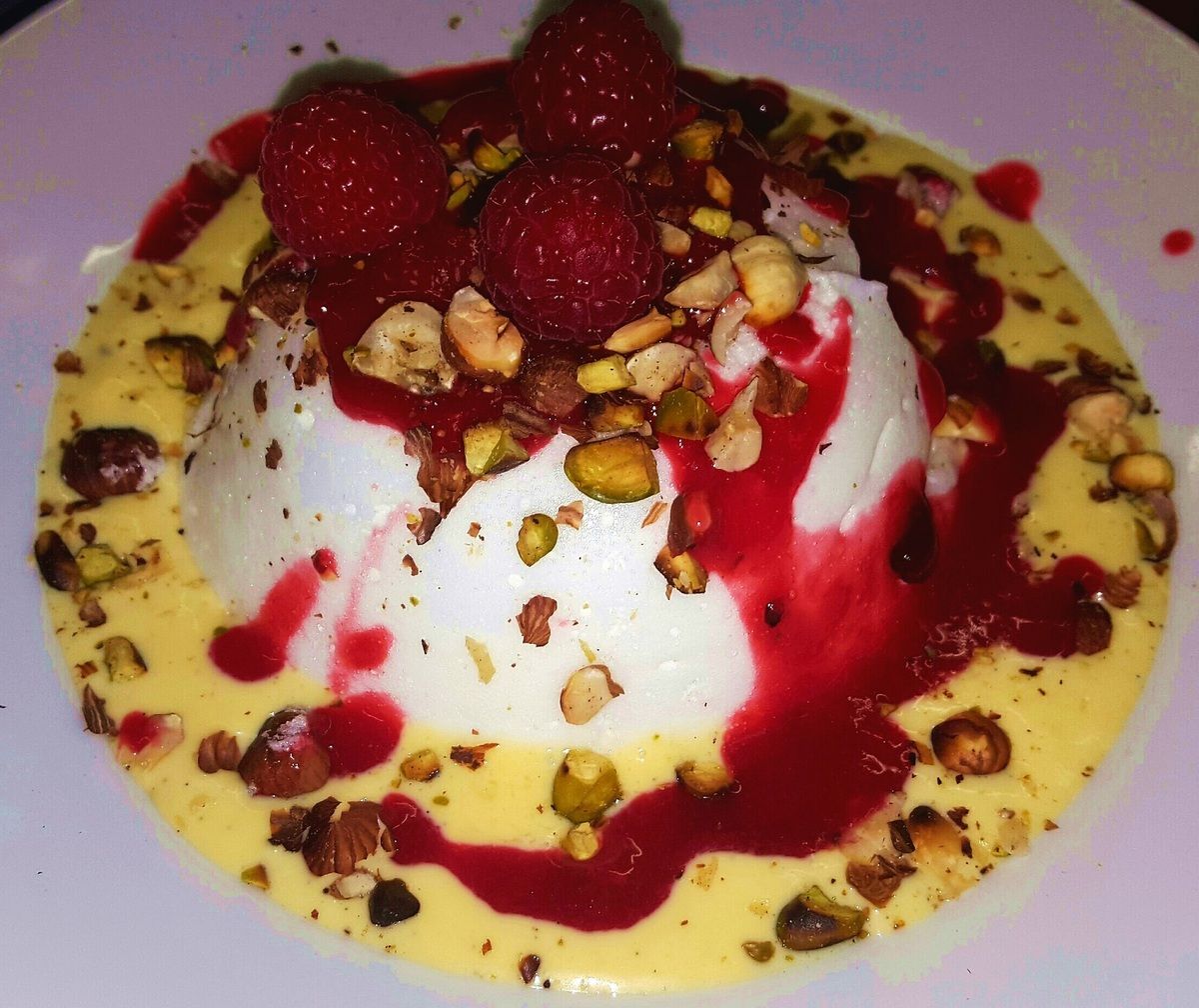 Ile flottante et sa crème anglaise