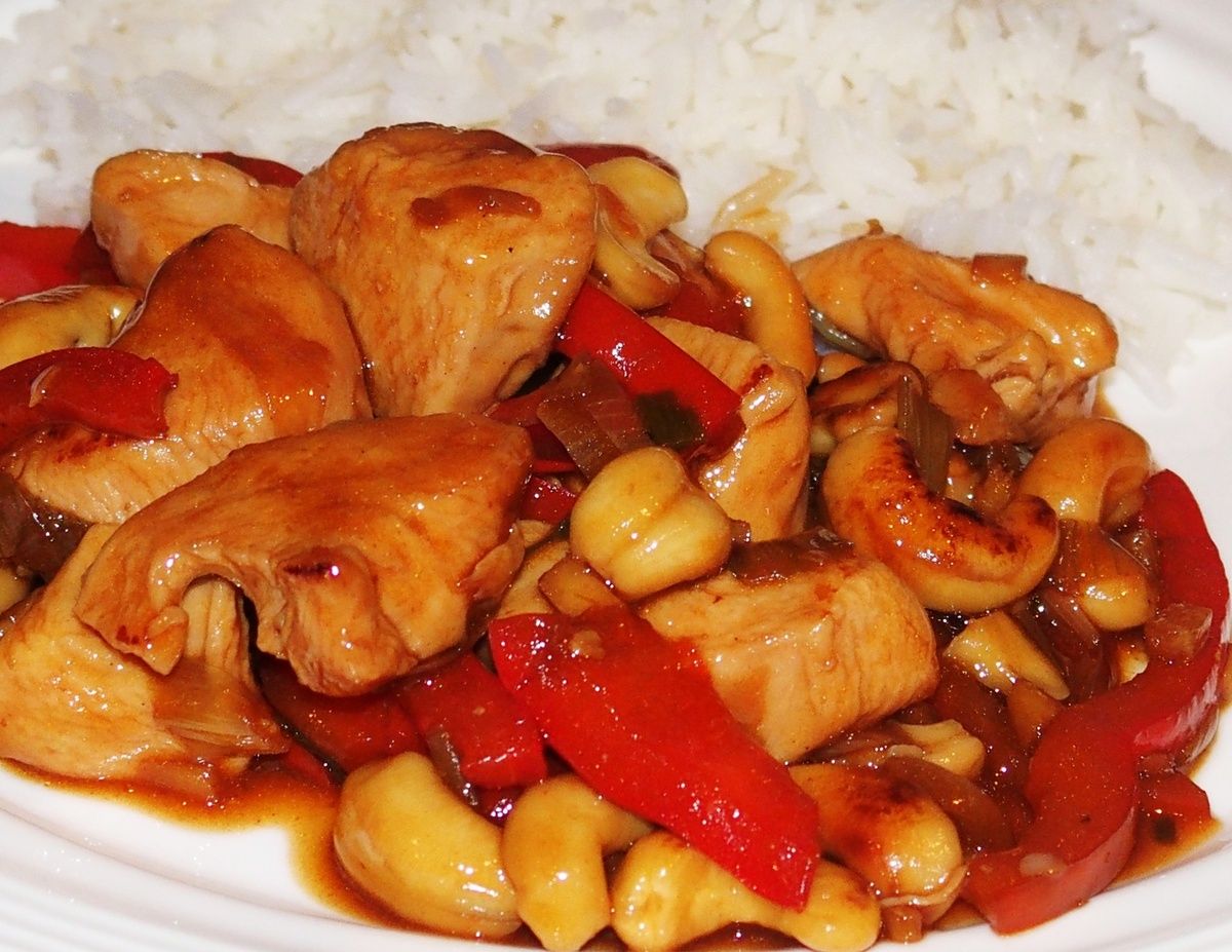 Poulet sauté aux noix de cajou