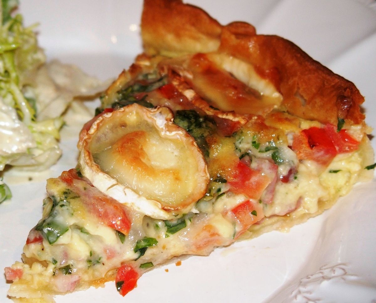 Tarte au fromage de chèvre et tomate