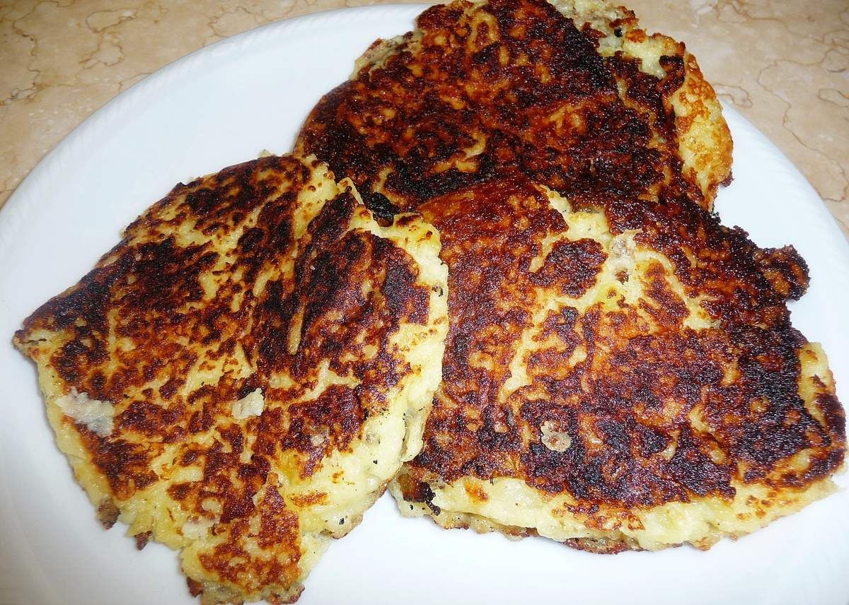 Galettes de purée de pommes de terre au fromage