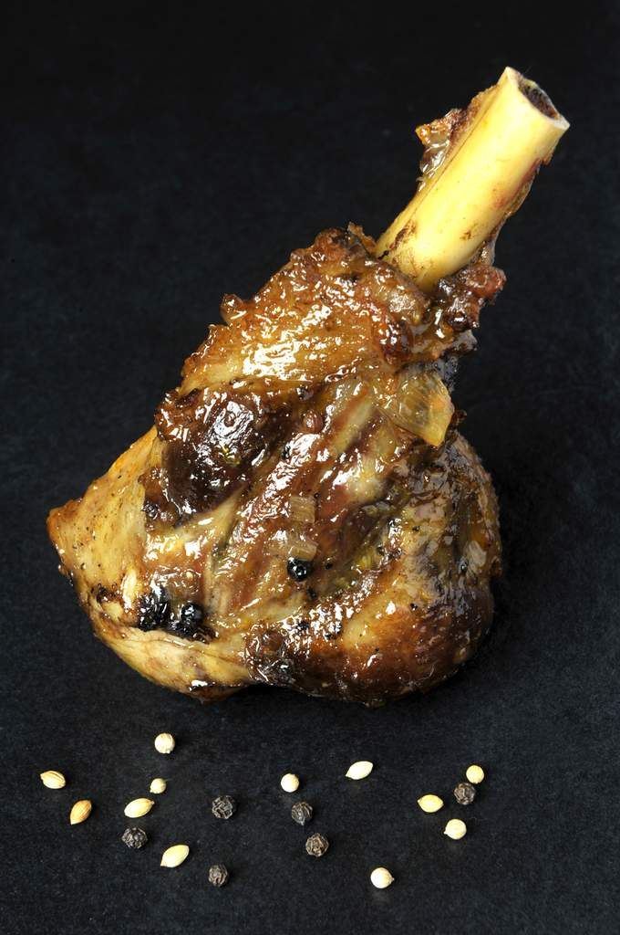 Souris d’agneau caramélisées au four