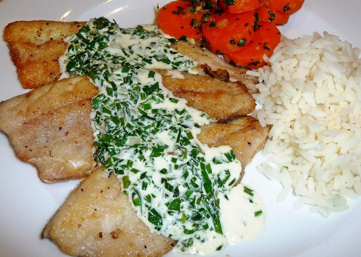 Filets de bondelle du lac et sauce aux herbes