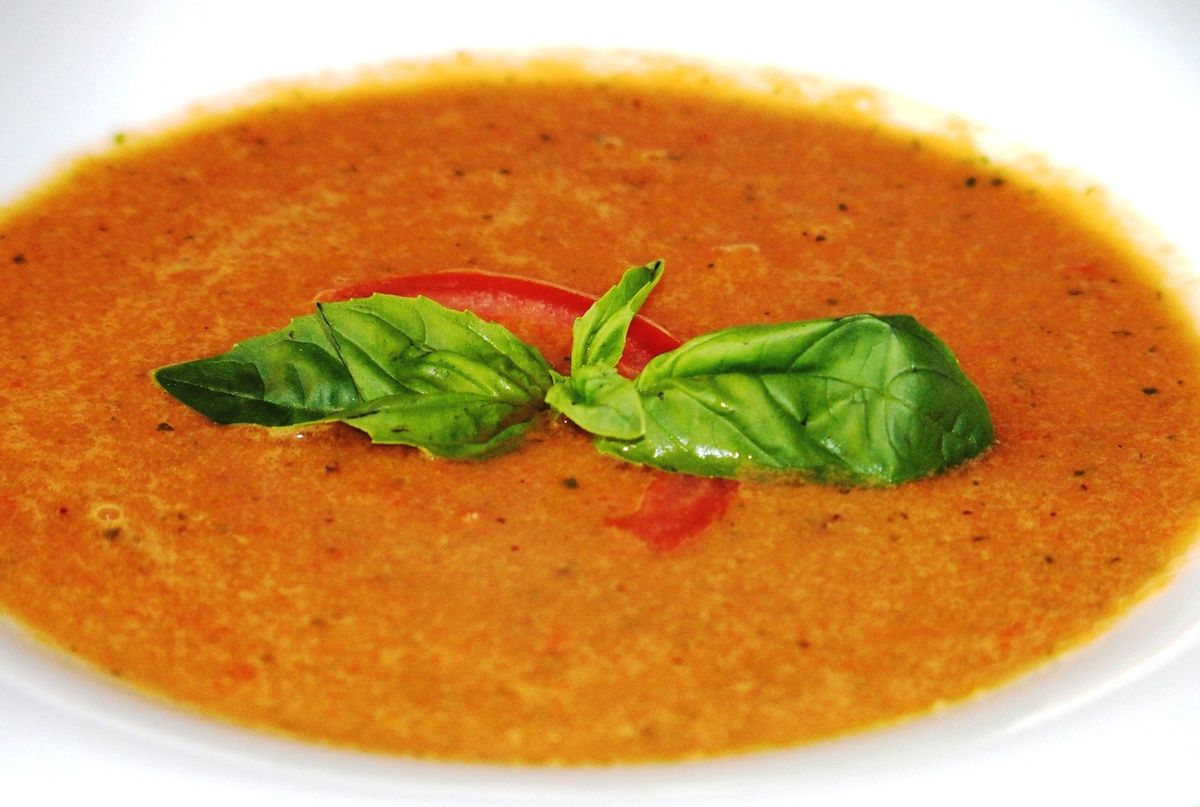 Gaspacho de tomate, poivron et concombre